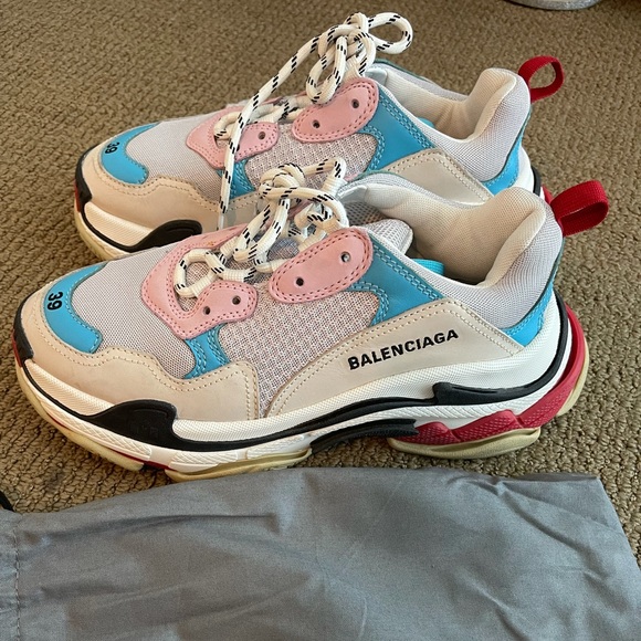 Balenciaga Shoes - Balenciaga Triple S sneakers